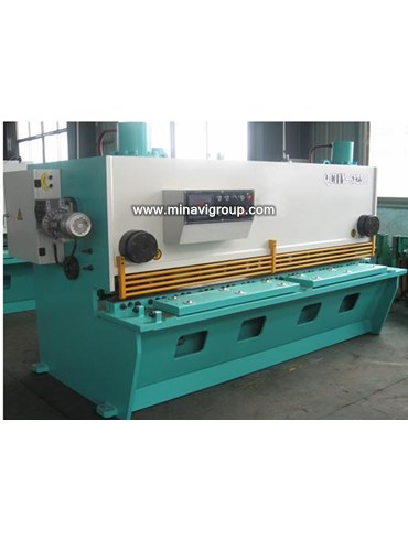Click để xem hình đầy đủ Máy cắt tole thủy lực QC11Y